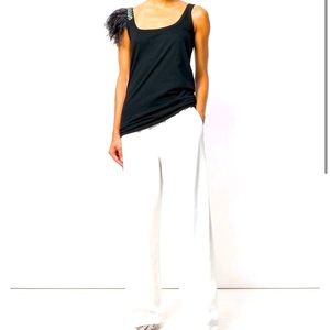 N.21 Top with feathers and charms